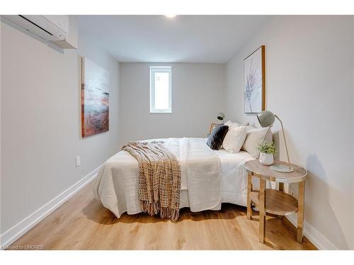 A-303-1083 Main Street E, Hamilton, ON - Indoor Photo Showing Bedroom