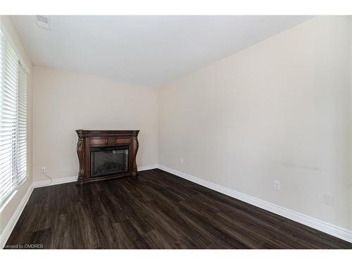 5-312 Reynolds Street, Oakville, ON - Indoor Photo Showing Other Room With Fireplace