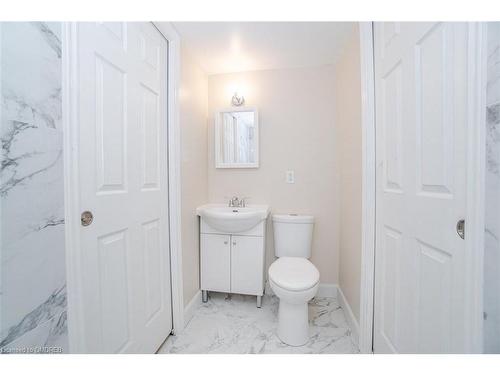 5-312 Reynolds Street, Oakville, ON - Indoor Photo Showing Bathroom