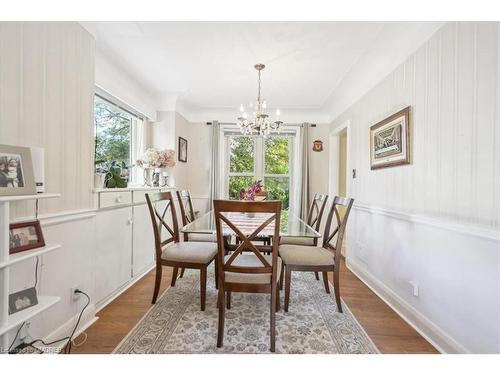 17 Tally Ho Drive, Dundas, ON - Indoor Photo Showing Dining Room