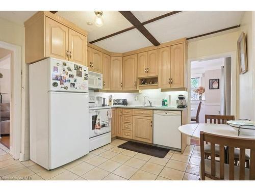 17 Tally Ho Drive, Dundas, ON - Indoor Photo Showing Kitchen