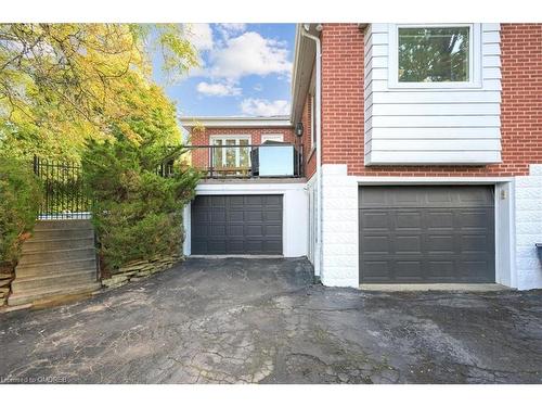 17 Tally Ho Drive, Dundas, ON - Outdoor