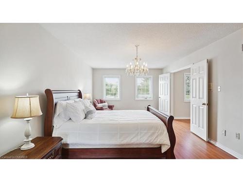 524 Chillingham Crescent, Oakville, ON - Indoor Photo Showing Bedroom