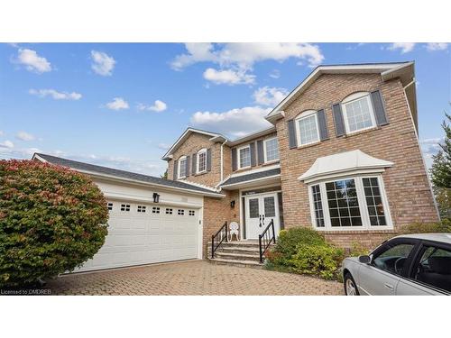 524 Chillingham Crescent, Oakville, ON - Outdoor With Facade