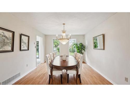 524 Chillingham Crescent, Oakville, ON - Indoor Photo Showing Dining Room