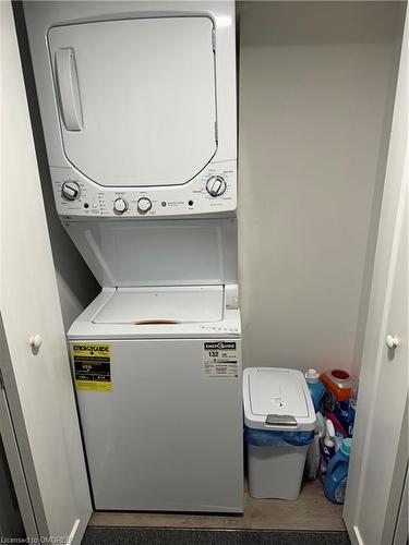 Lower-14 Bishopsgate Avenue, Hamilton, ON - Indoor Photo Showing Laundry Room