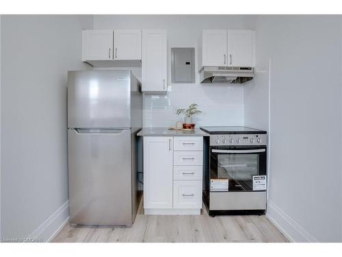 C-201-1083 Main Street E, Hamilton, ON - Indoor Photo Showing Kitchen