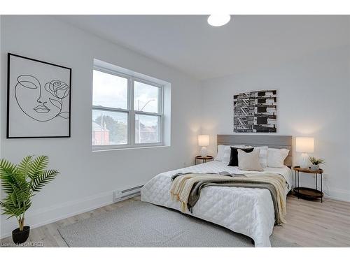 C-204-1083 Main Street E, Hamilton, ON - Indoor Photo Showing Bedroom