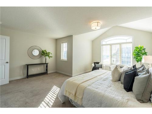 1389 Caen Avenue, Woodstock, ON - Indoor Photo Showing Bedroom