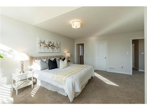 1389 Caen Avenue, Woodstock, ON - Indoor Photo Showing Bedroom