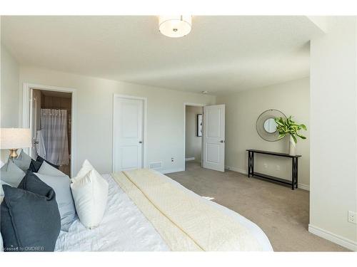 1389 Caen Avenue, Woodstock, ON - Indoor Photo Showing Bedroom