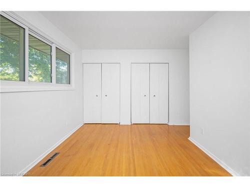 26 Carousel Avenue, Hamilton, ON - Indoor Photo Showing Other Room