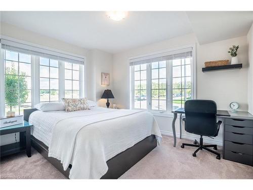 27 Savage Drive, Waterdown, ON - Indoor Photo Showing Bedroom