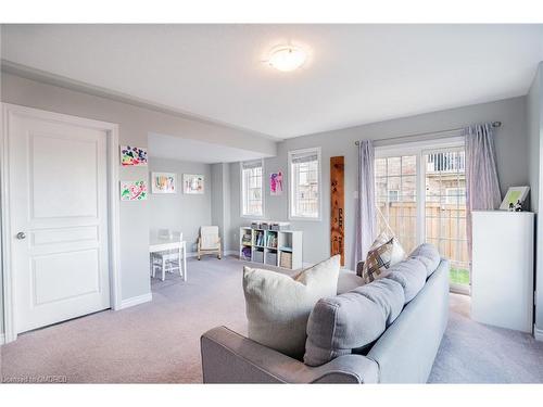 27 Savage Drive, Waterdown, ON - Indoor Photo Showing Living Room