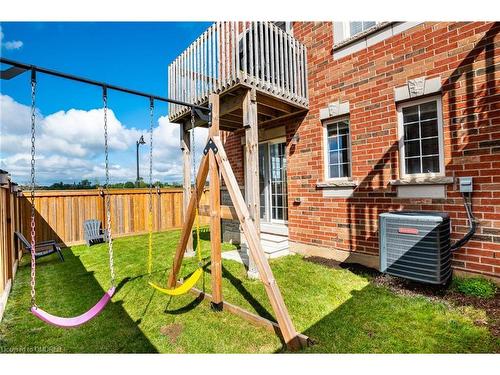 27 Savage Drive, Waterdown, ON - Outdoor