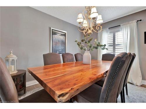 1 Woodspring Court, Flamborough, ON - Indoor Photo Showing Dining Room