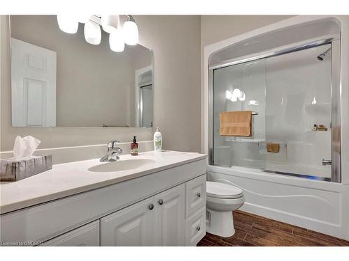 1 Terrace Hill Street, Brantford, ON - Indoor Photo Showing Bathroom