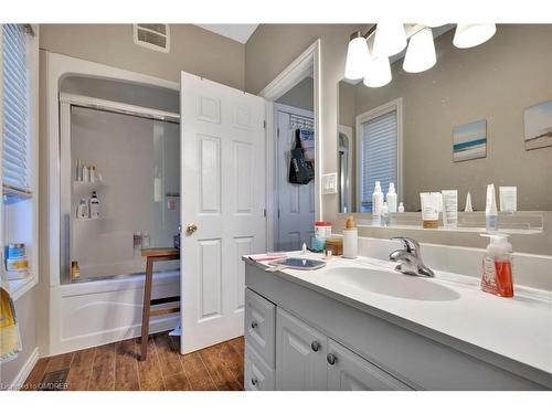 1 Terrace Hill Street, Brantford, ON - Indoor Photo Showing Bathroom