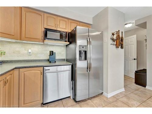 41-17 Quail Drive, Hamilton, ON - Indoor Photo Showing Kitchen