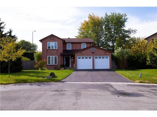 10 Anne Court, Grimsby, ON - Outdoor With Facade