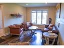 10 Anne Court, Grimsby, ON  - Indoor Photo Showing Living Room 