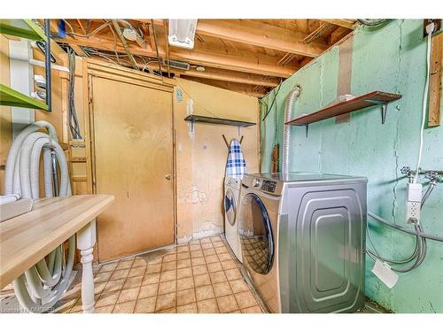 2 Lakeview Avenue, St. Catharines, ON - Indoor Photo Showing Laundry Room