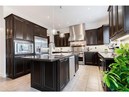 2265 Millstone Drive, Oakville, ON - Indoor Photo Showing Kitchen With Upgraded Kitchen