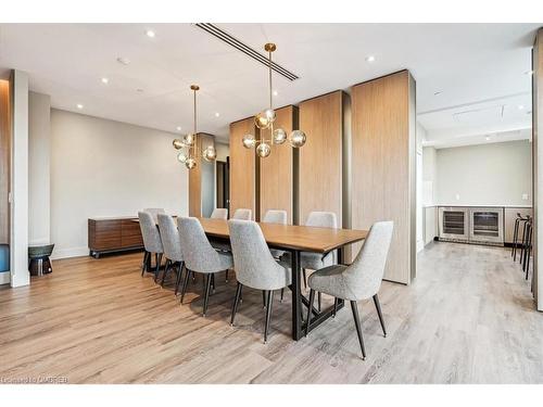 202-1440 Clarriage Court, Milton, ON - Indoor Photo Showing Dining Room