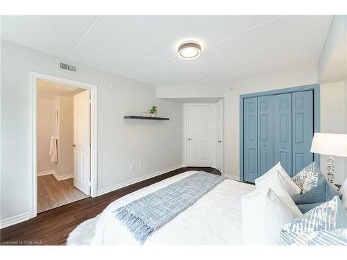 201-1491 Maple Avenue, Milton, ON - Indoor Photo Showing Bedroom