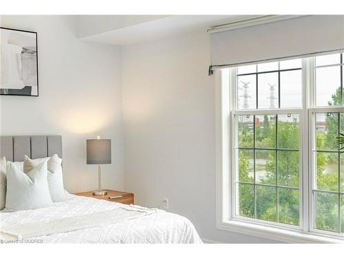 201-1491 Maple Avenue, Milton, ON - Indoor Photo Showing Bedroom