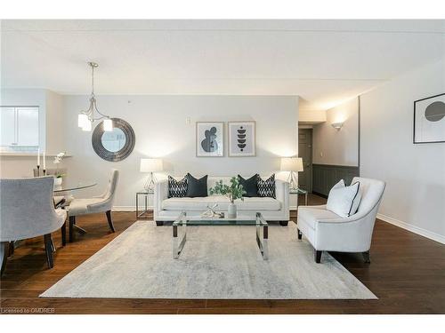 201-1491 Maple Avenue, Milton, ON - Indoor Photo Showing Living Room