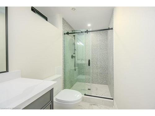 152 Chisholm Street, Oakville, ON - Indoor Photo Showing Bathroom