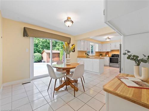 3569 Belvedere Crescent, Mississauga, ON - Indoor Photo Showing Dining Room