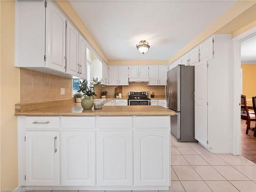 3569 Belvedere Crescent, Mississauga, ON - Indoor Photo Showing Kitchen