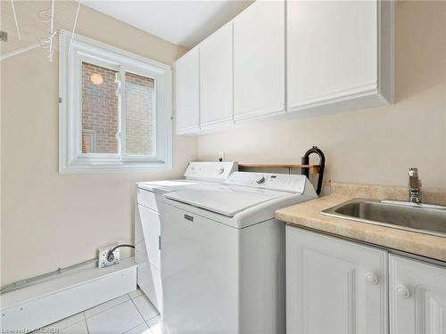 3569 Belvedere Crescent, Mississauga, ON - Indoor Photo Showing Laundry Room