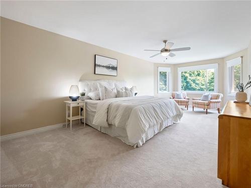 3569 Belvedere Crescent, Mississauga, ON - Indoor Photo Showing Bedroom