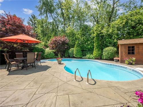 3569 Belvedere Crescent, Mississauga, ON - Outdoor With In Ground Pool With Backyard