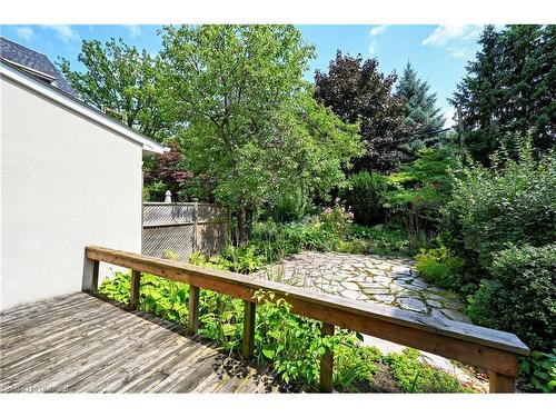 268 Robinson Street, Oakville, ON - Outdoor