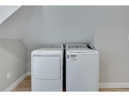 4-102 Wellington Street N, Hamilton, ON - Indoor Photo Showing Laundry Room