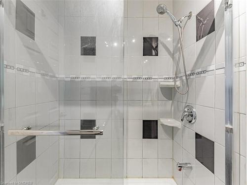 43 Ludgate Drive, Etobicoke, ON - Indoor Photo Showing Bathroom