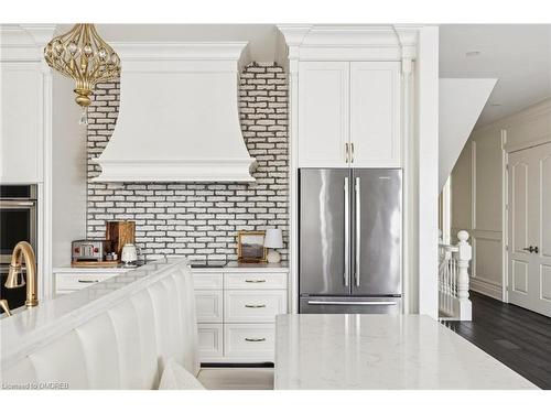 25 Arbourvale Common, St. Catharines, ON - Indoor Photo Showing Kitchen With Upgraded Kitchen