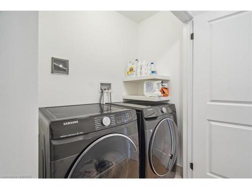 29 Rapids Lane, Hamilton, ON - Indoor Photo Showing Laundry Room