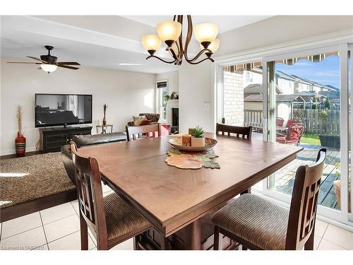 6532 Mary Drive, Niagara Falls, ON - Indoor Photo Showing Dining Room