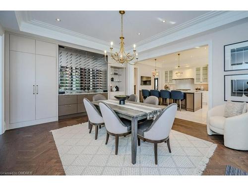 1207 Lakeshore Road W, Oakville, ON - Indoor Photo Showing Dining Room