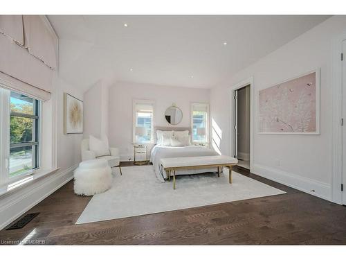 1207 Lakeshore Road W, Oakville, ON - Indoor Photo Showing Bedroom