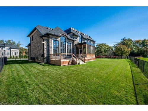 1207 Lakeshore Road W, Oakville, ON - Outdoor