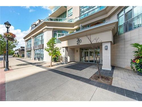 1005-360 Pearl Street, Burlington, ON - Outdoor