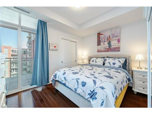 1005-360 Pearl Street, Burlington, ON - Indoor Photo Showing Bedroom