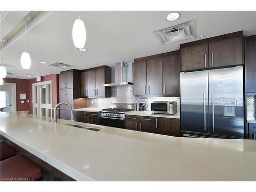 1005-360 Pearl Street, Burlington, ON - Indoor Photo Showing Kitchen With Upgraded Kitchen