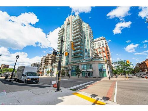 1005-360 Pearl Street, Burlington, ON - Outdoor With Facade